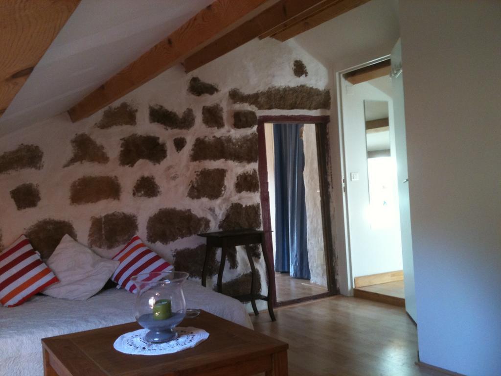 L'Orca Di San Gavinu Hotel Figari  Værelse billede