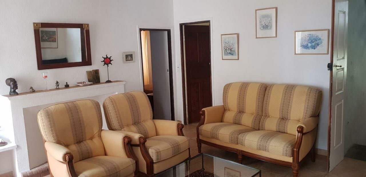 L'Orca Di San Gavinu Hotel Figari  Eksteriør billede