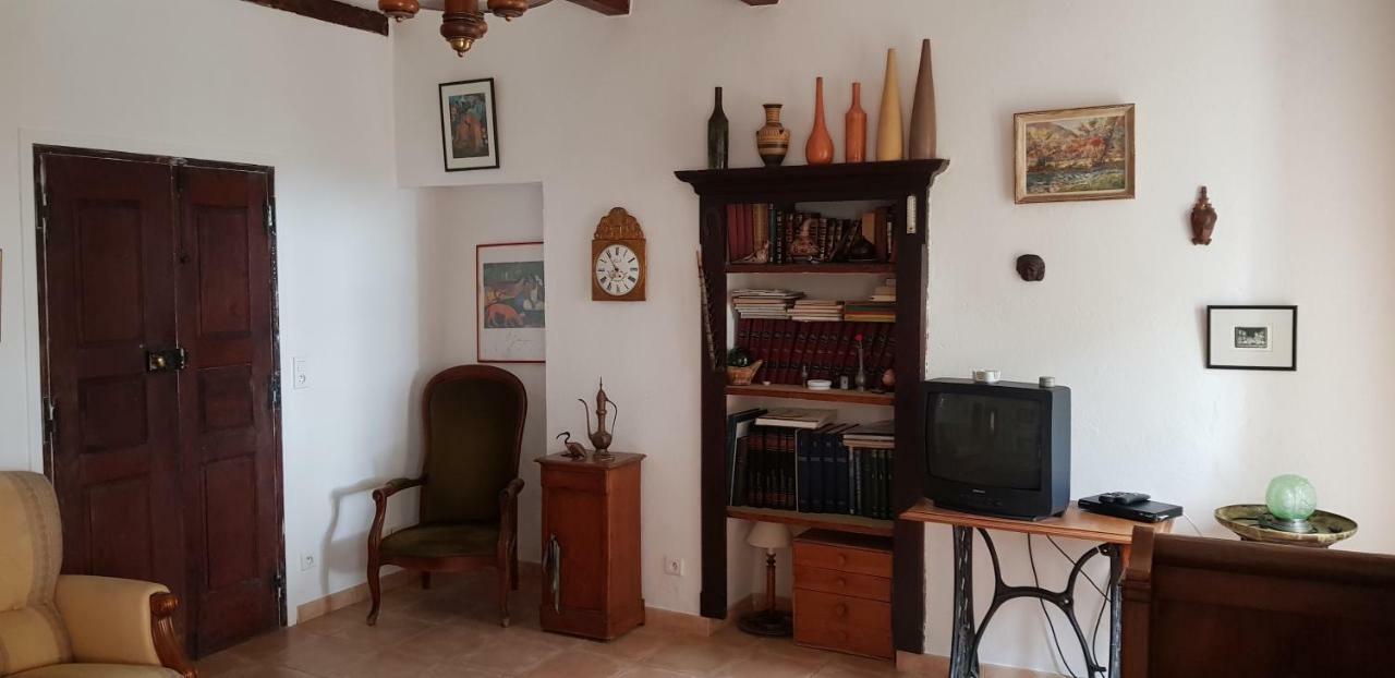 L'Orca Di San Gavinu Hotel Figari  Eksteriør billede